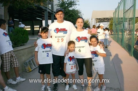 29052011 Ramírez, Érika de Ramírez, Tadeo, Marie y Regina Ramírez.
