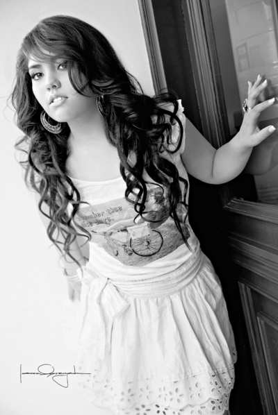 29052011  Ana Janeth Castor Machado, el día en que festejó sus quince años.- Estudio Laura Grageda