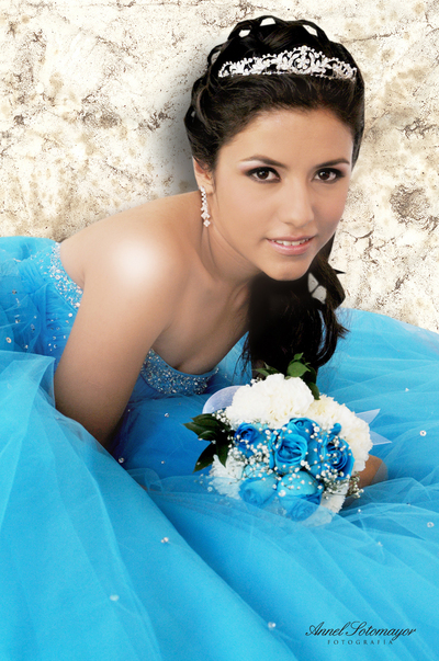 29082011  una emotiva ceremonia religiosa, Srita. Diana Elizabeth Juárez Ortega celebró sus XV años de vida en la parroquia del Sagrado Corazón en el Espíritu Santo, el 13 de agosto de 2011, en punto de las 19:30 horas. Es hija de los Sres. Mario Juárez Puente y María Concepción Ortega de Ávila.- Annel Sotomayor Fotografía