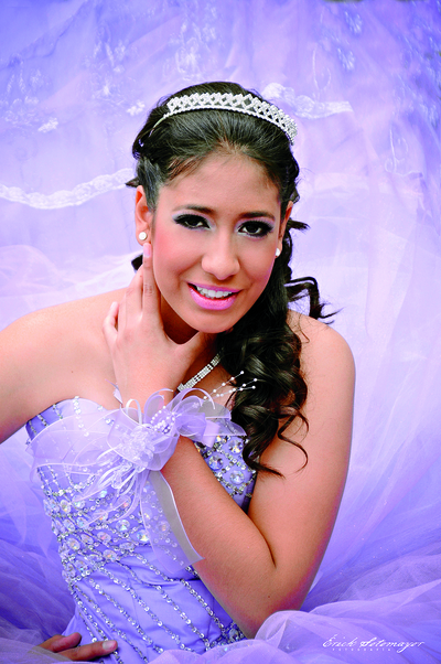 20112011 SRITA. PAOLA  Romo Cárdenas celebró sus XV años de vida con una misa de acción de gracias en la parroquia de Nuestra Señora de Lourdes, el sábado cinco de noviembre de 2011. Ella es hija de los Sres. Rodrigo Romo Rangel y Ana Luisa Cárdenas de Romo.- Érick Sotomayor Fotografía