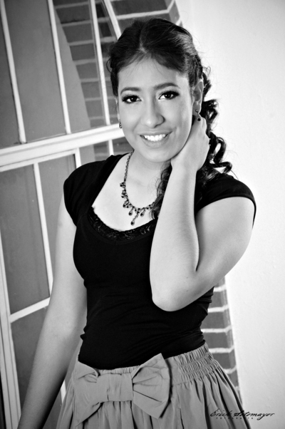 20112011 SRITA. PAOLA  Romo Cárdenas celebró sus XV años con una estupenda fiesta.- Érick Sotomayor Fotografía