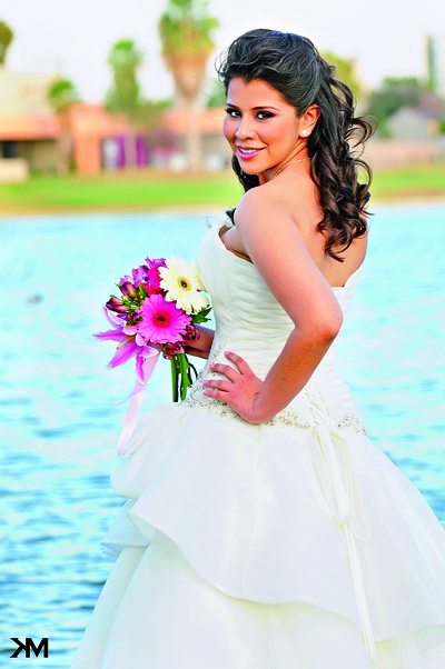 27112011 SRITA. JULIA  García Parra celebró sus XV años de vida con una misa de acción de gracias en la parroquia de San Agustín, el viernes 18 de noviembre de 2011. Ella es hija del Ing. Salvador García González y Sra. Julia Parra García.- Studio KM