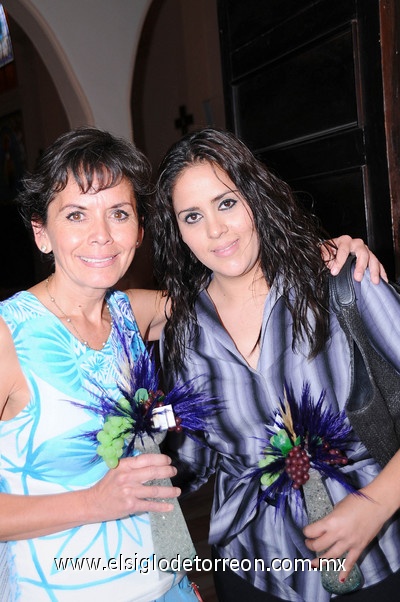 02062011  Webb y Viviana Martínez de Lozano.