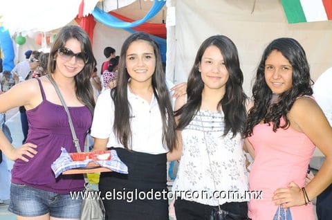 05062011 , Fernanda, Connie y Valeria.