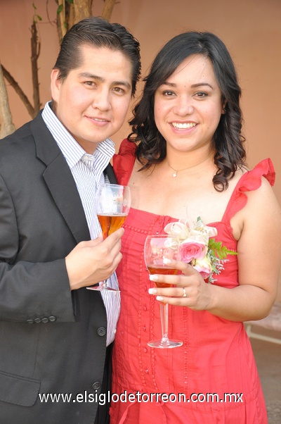 11062011  Elizabeth Soto Esparza y Guillermo César Vitela Vera.