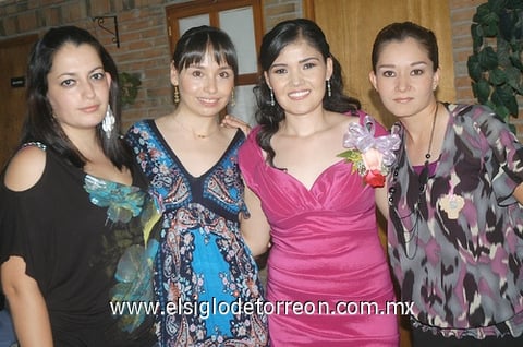 11062011  de la Garza Ponce en su despedida de soltera.