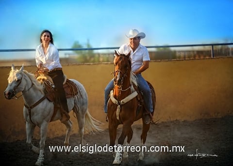 13062011  su presentación religiosa Karla Montes Herrera y Martín Lozano Torres el 20 de mayo de 2011.- Maqueda Fotografía