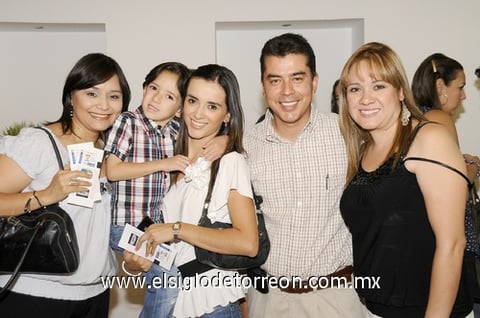 14062011 Leonardo, Lucy, Víctor y Alejandra.
