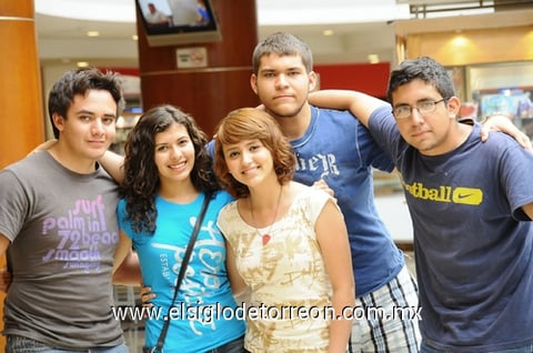 16062011 , Daniela, Dany, Lorenzo y Miguel.