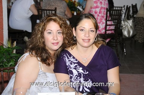 16062011 , Rosy y Ale.