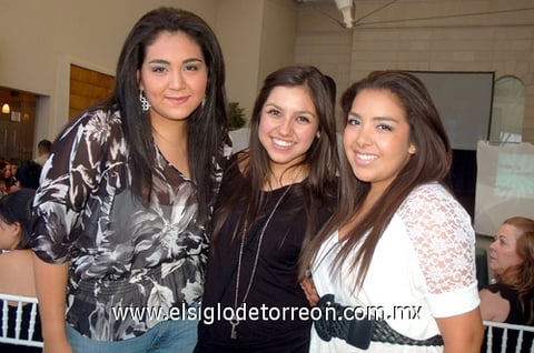 16062011  Martínez, Gisella Rodríguez y Mariana Serrano.