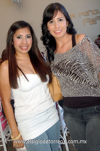 17062011  Luevano y Nayeli Picon.