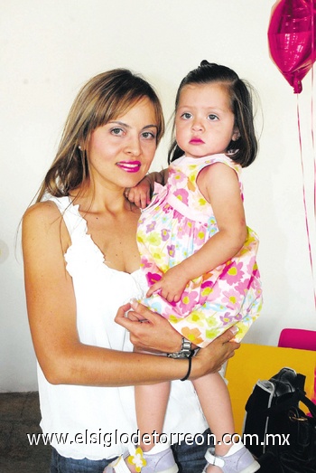 Aracely y Sofía.