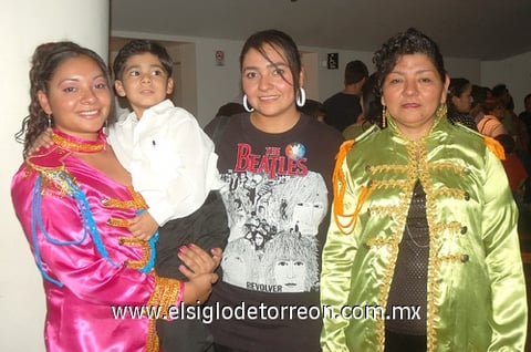 21062011 , André, Leny y Mely.