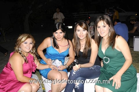 22062011 , Claudia, Monse y Bety.