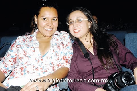 25062011  de la Cruz y Cecilia Rojas.