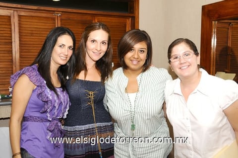25062011  Garza, Farah Galván, Irene Navarro y Lichis Gutiérrez.