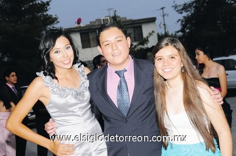 27062011  Martínez, Mario Ibarra y Rocío Hernández.