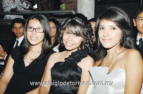 27062011 Parraga, Astrid Noriega y Fany Montelongo.