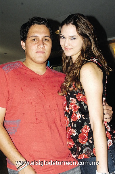 27062011  y Mariel.