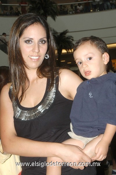 04072011  y Jorge.