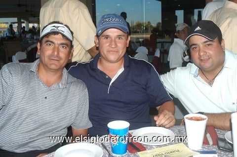 04072011 , José León, Eduardo y Domingo.