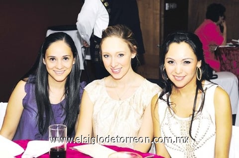 Lorena Madrazo, Frida Llorens y Malena Romo.