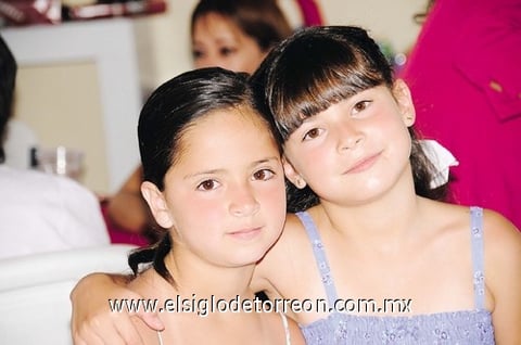 Andrea y María Bárbara.