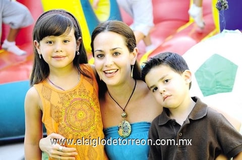 Mariale, Bárbara y Jorge.