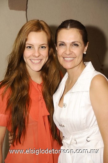 Arantza y Mary Carmen.