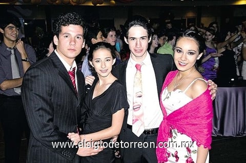 Jorge, Marcela, Pablo y Marifer.