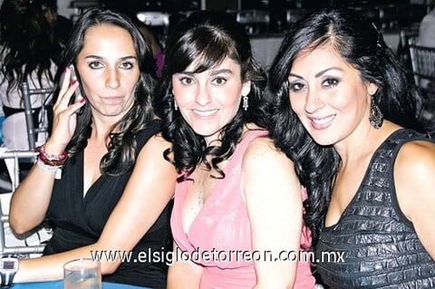 Mariel Martínez y Érika Hernández González.