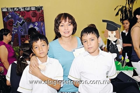 05072011  Ana Lucía y José Miguel.