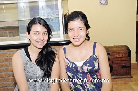 05072011  Dora Alicia y Alexis.