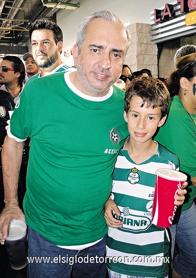 11072011  y Santiago.