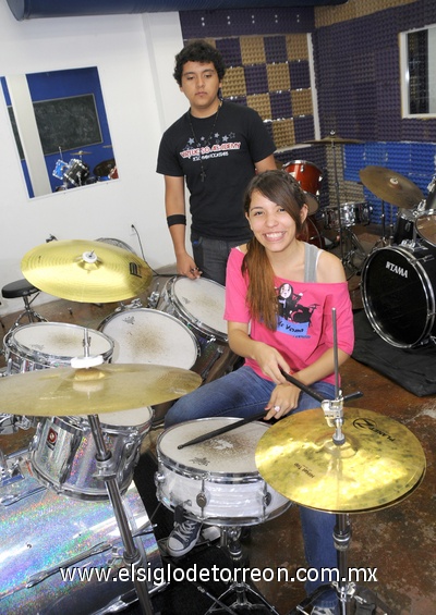 11072011  Valdés, Sergio Andrés Molina y Dulce María Vivanco.