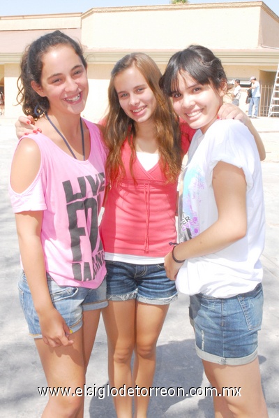 11072011 , Vanessa y Miranda.