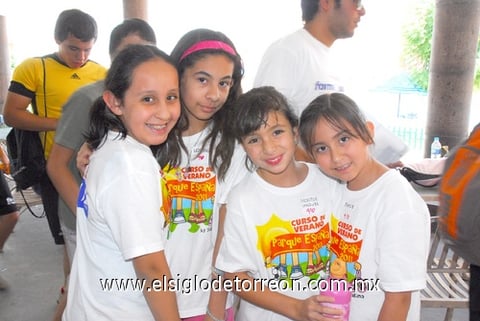 12072011 , Natalia, Monserrat y Emily.
