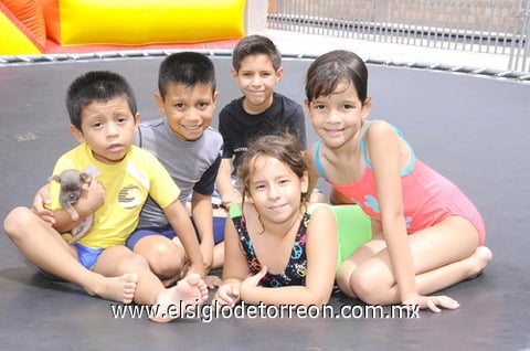 12072011 , Luis, Jorge, Ana Karen y Andrea.