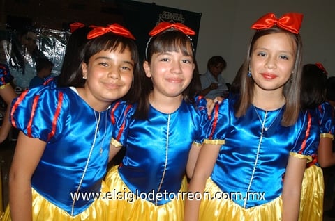 12072011  Mariana y Karime.