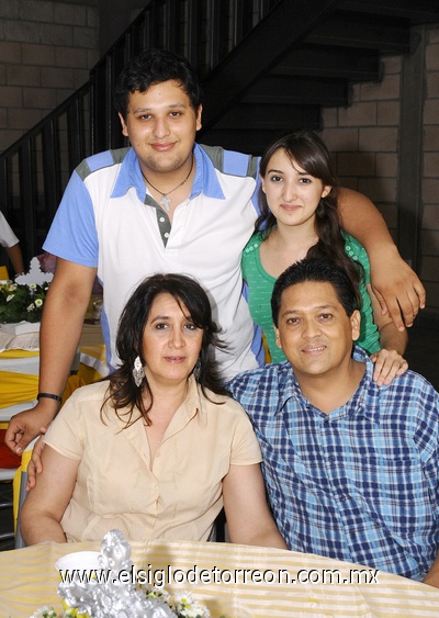 12072011  Pedroza Duarte, Ana Verónica Pedroza, Alfonso Pedroza Pérez y Ana María Pérez.