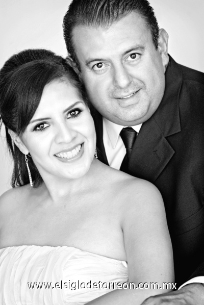 18072011 Karina Miramontes Limones y Sr. Érick Eduardo Chavarría Rodríguez, captados el día de su Presentación Religiosa.