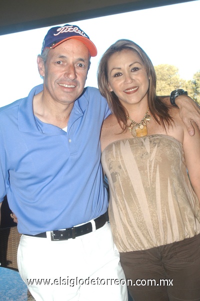 16072011 y Mayra.