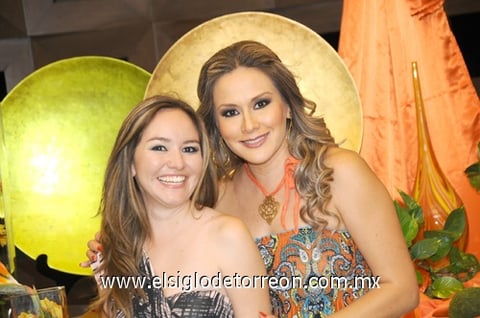 Claudia y Pily.