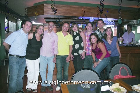 Fernando, Canela, Allan, Jaime, Noelie, Iván, Chico, Rosarín y Lizeth.