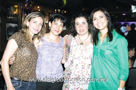 Mónica Gómez, Lily Rivas, Sandra Aguilera y Pily Fernández.