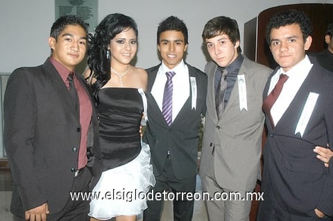 Daniel, Daniela, Darío, Roberto y Remy.
