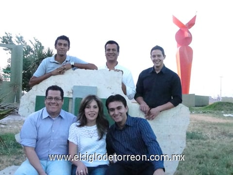 Nestor Flores, Víctor Díaz, Juan Arreola, Sergio González, Martha Palacios y Manuel Gordillo.