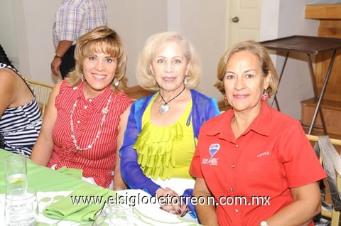 18072011  Gutiérrez, Yolanda Pedroza y Lupita Leal.