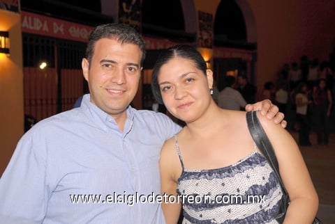 19072011 Gómez y Adriana Anaya.